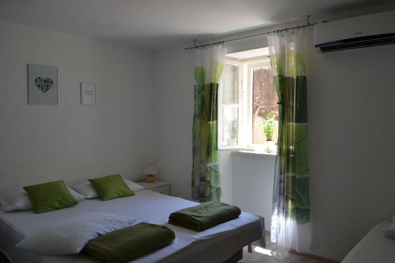 Relaxing Apartment Carpe Diem Split Exterior photo