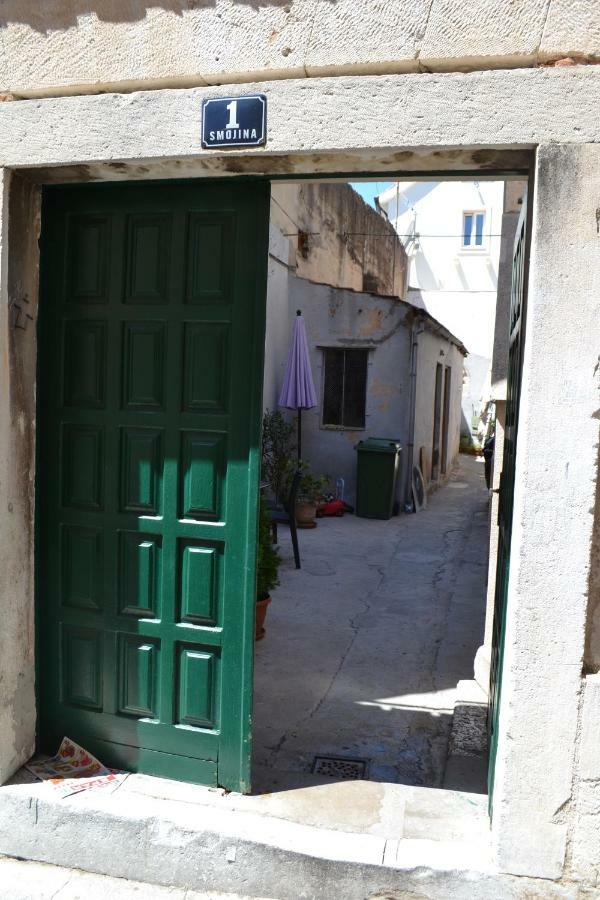 Relaxing Apartment Carpe Diem Split Exterior photo
